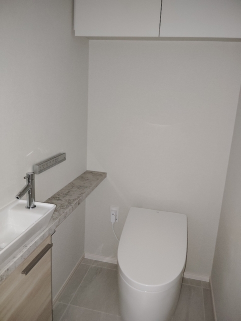 トイレ　トイレ