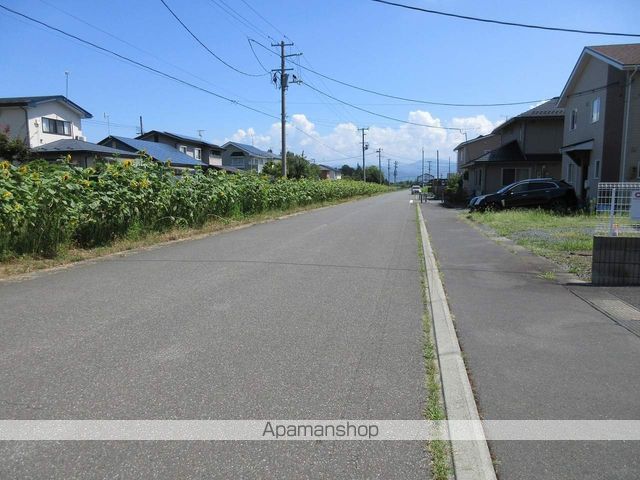 その他　周辺道路（その他）まで0m