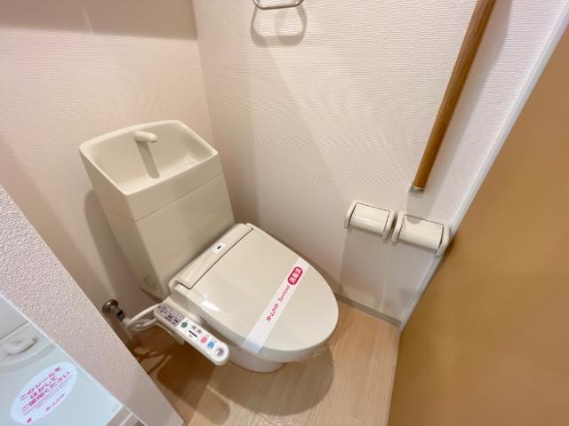 トイレ　シャワー付トイレ