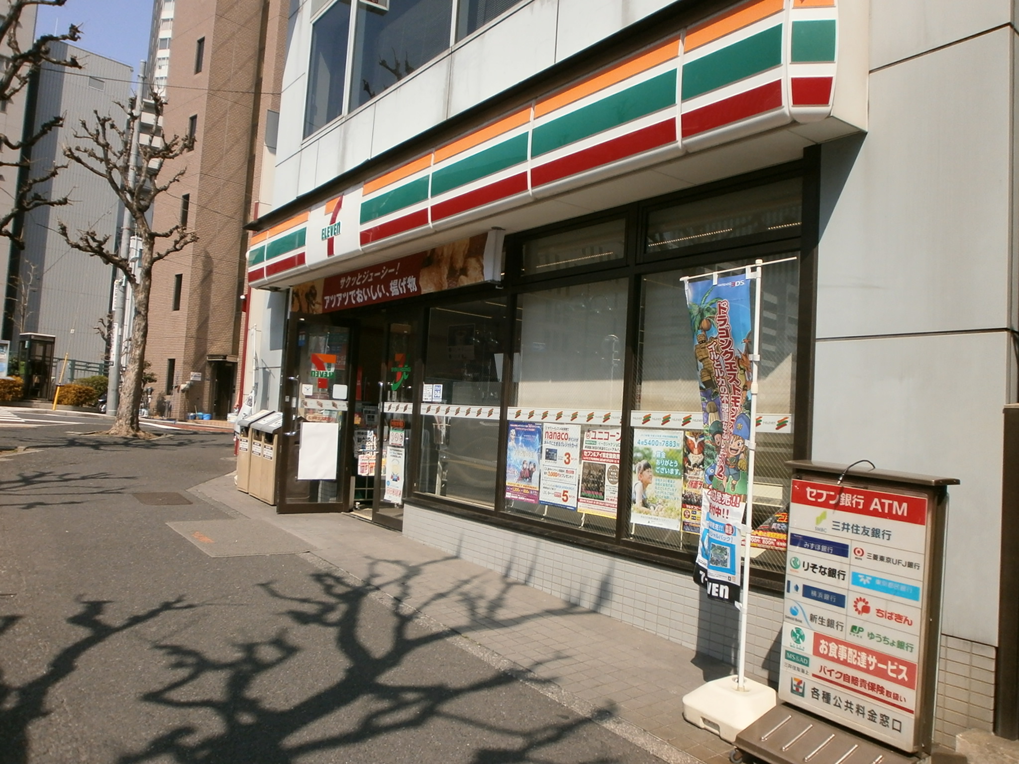 コンビニ　セブンイレブン中央区入船3丁目店（コンビニ）まで180m