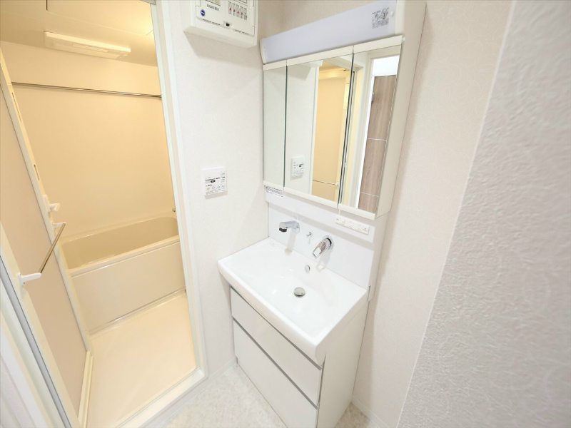 洗面設備　脱衣所　シャンプードレッサー