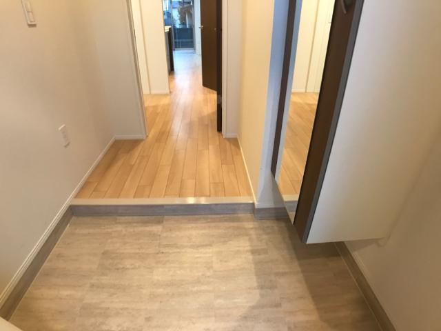 玄関　玄関（イメージ）