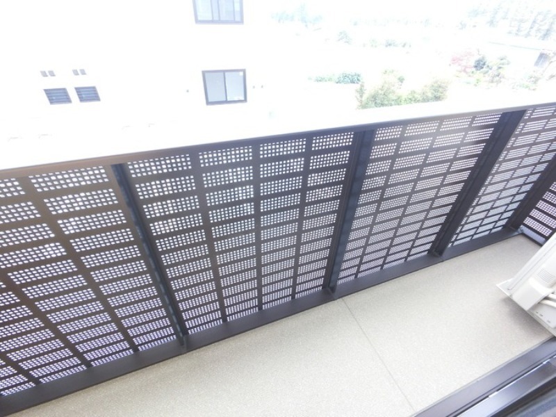 バルコニー　図面と現状に相違がある場合には現状を優先