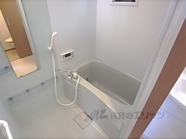 バス・シャワールーム　１日の疲れが癒されます。