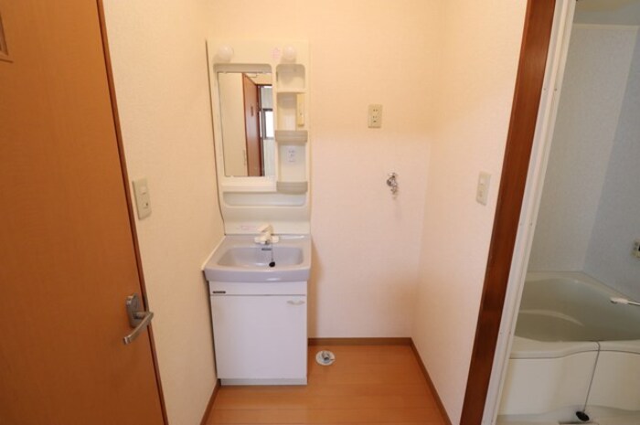 洗面設備　洗面所です