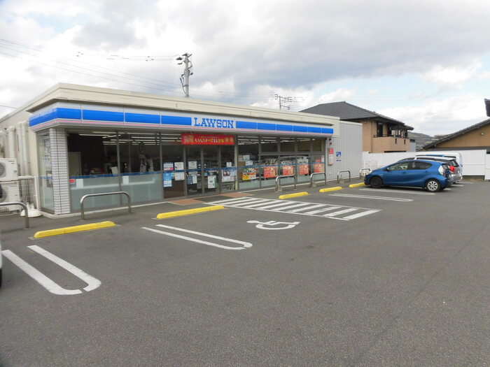 コンビニ　ローソン（コンビニ）まで450m