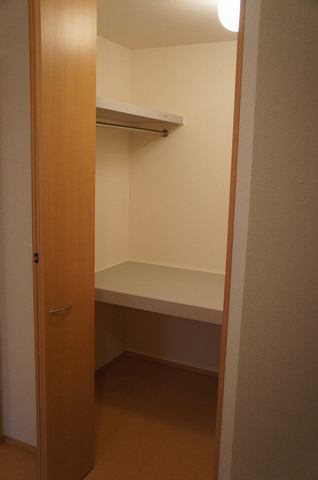 玄関　大きいシューズボックスです！