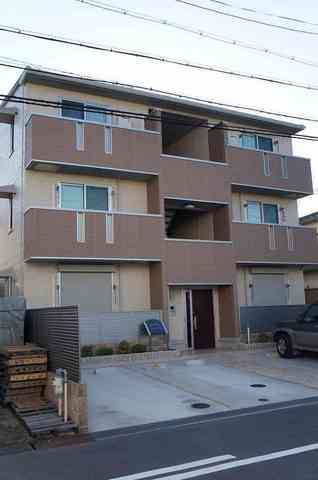 建物外観　１フロア２戸ですよ！