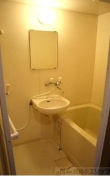 バス・シャワールーム　洗面