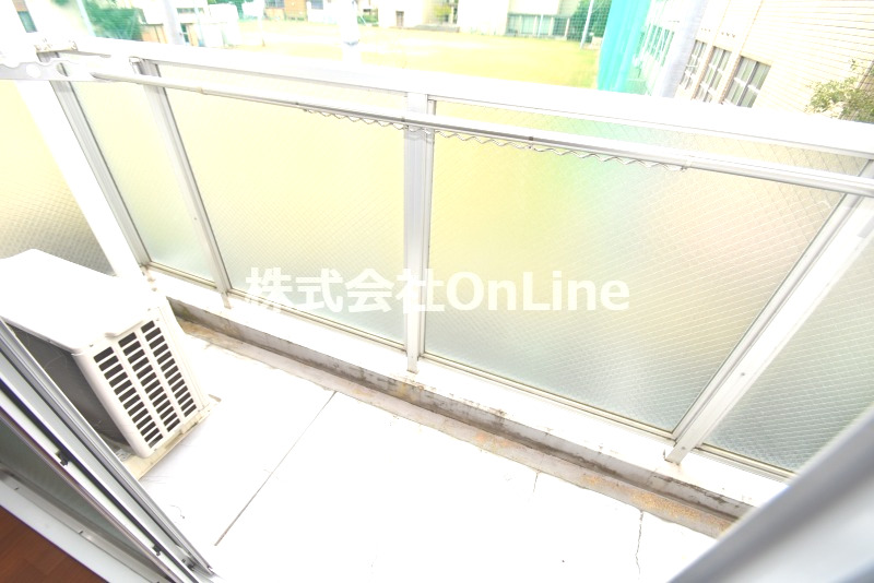 バルコニー　陽当たり良好なバルコニーです