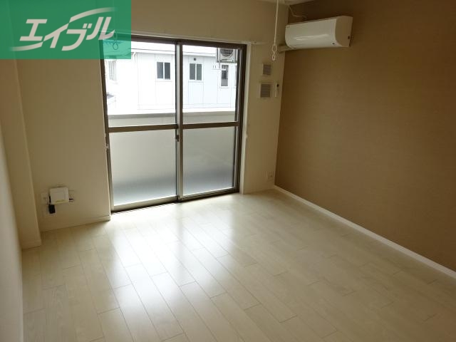 居室・リビング　室内（イメージ）