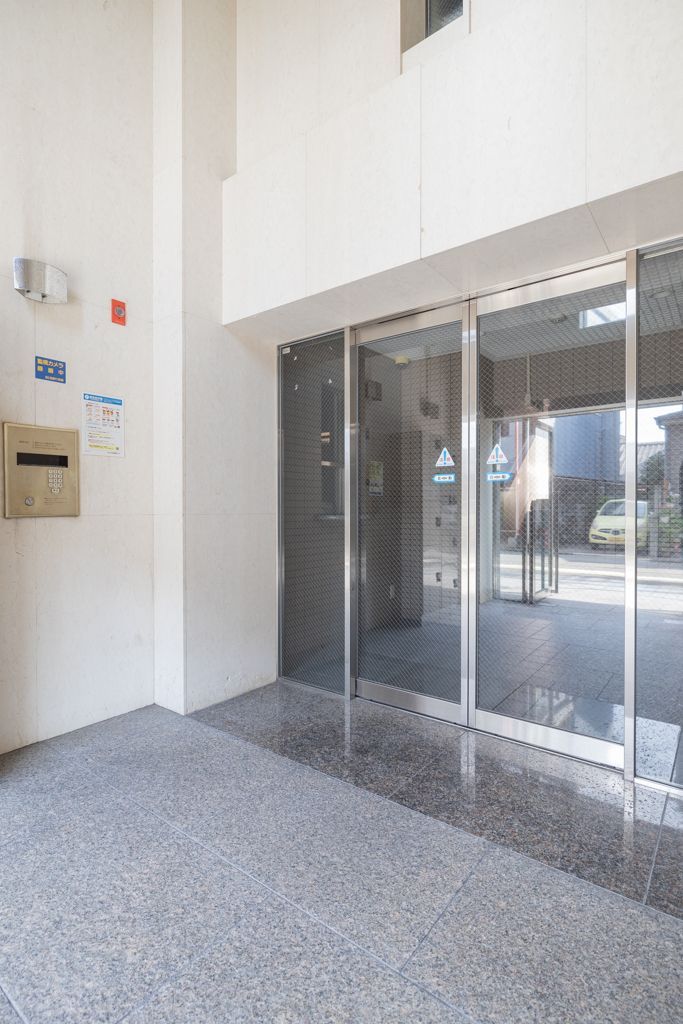 エントランス　オートロック