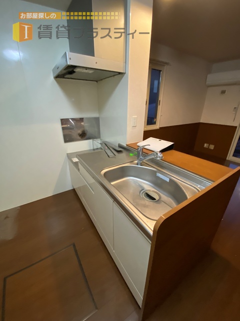 キッチン　広め設計の使いやすそうなキッチン