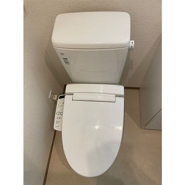 トイレ　シャワートイレ