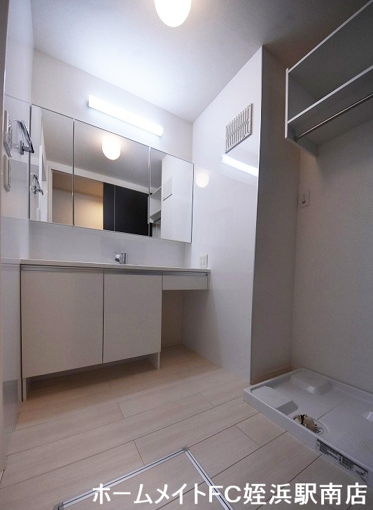 洗面設備　★大きな洗面台で準備が捗ります♪★