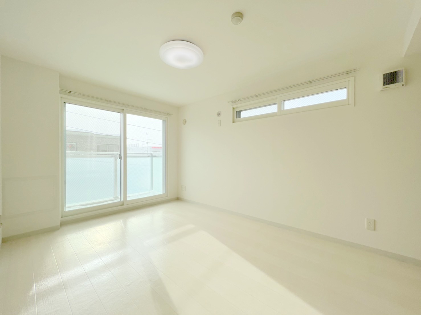 眺望　窓が大きく明るいお部屋です♪