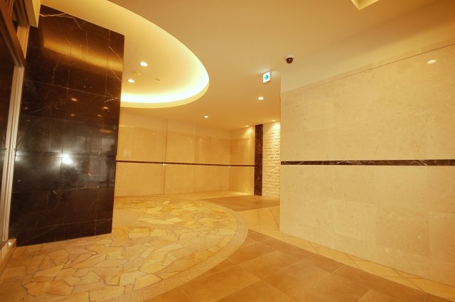 エントランス　プレサンス天神橋ディオレ