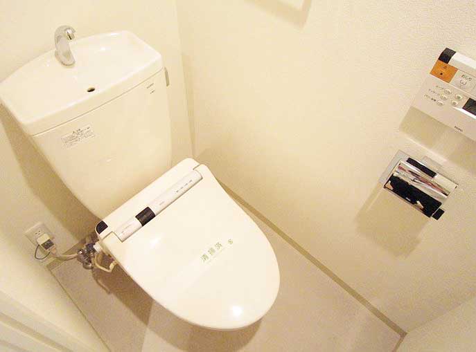 トイレ　★温水洗浄便座★