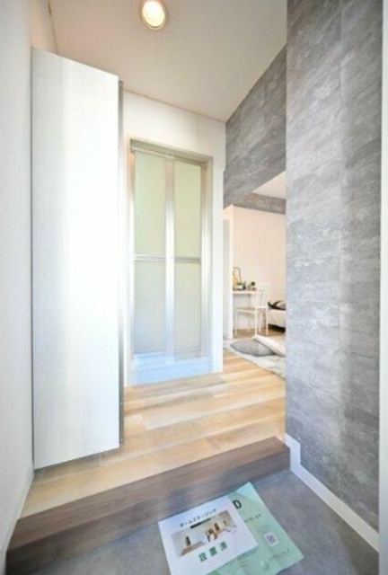 玄関　家具・小物はイメージです。