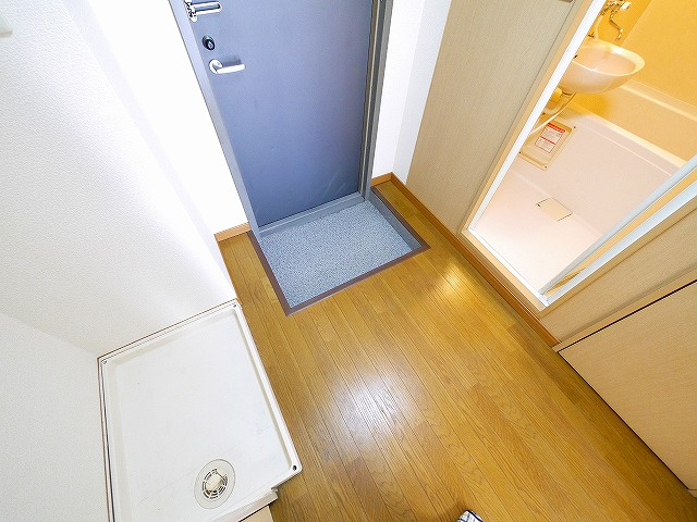 玄関　明るい玄関です