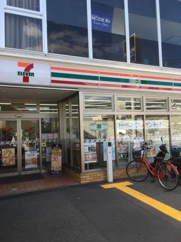 コンビニ　セブンイレブン（コンビニ）まで340m