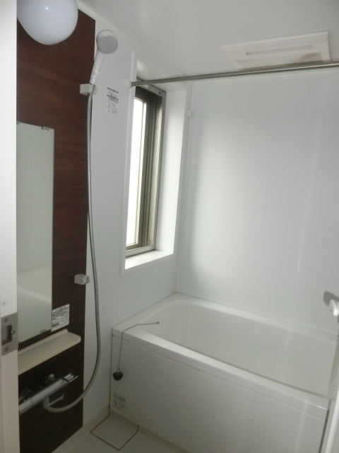 バス・シャワールーム　バスルーム