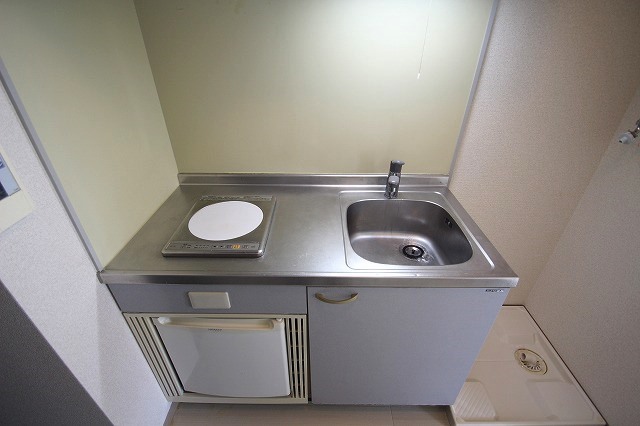 キッチン　同物件別室です。