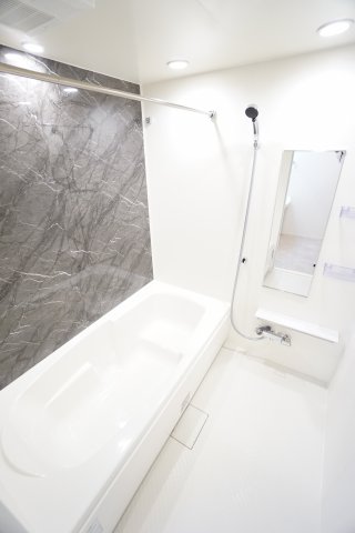 バス・シャワールーム　※同タイプの写真です。