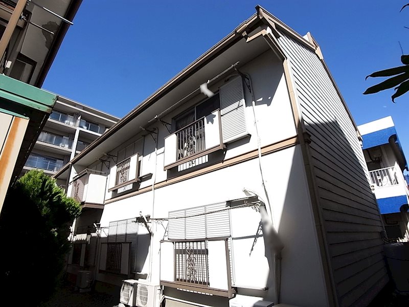 建物外観　☆日当たり良好な綺麗な建物☆