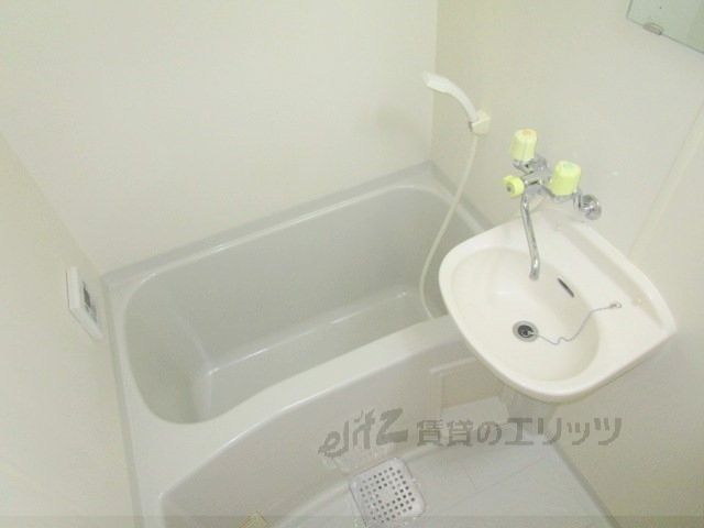 バス・シャワールーム　風呂