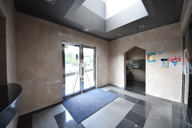 その他共有部分　★マンションならでは、しっかりしたエントランス★