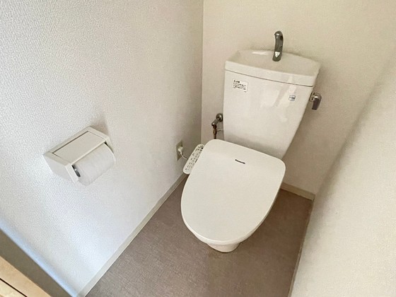 トイレ　※別部屋の写真です