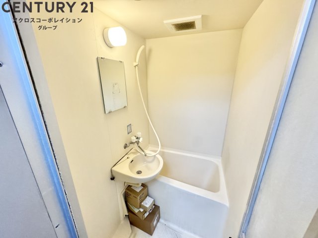 バス・シャワールーム　シンプルな浴室です！