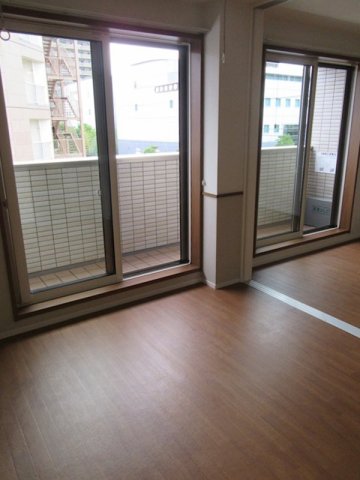 居室・リビング　開放感のあるゆったりとしたお部屋です♪