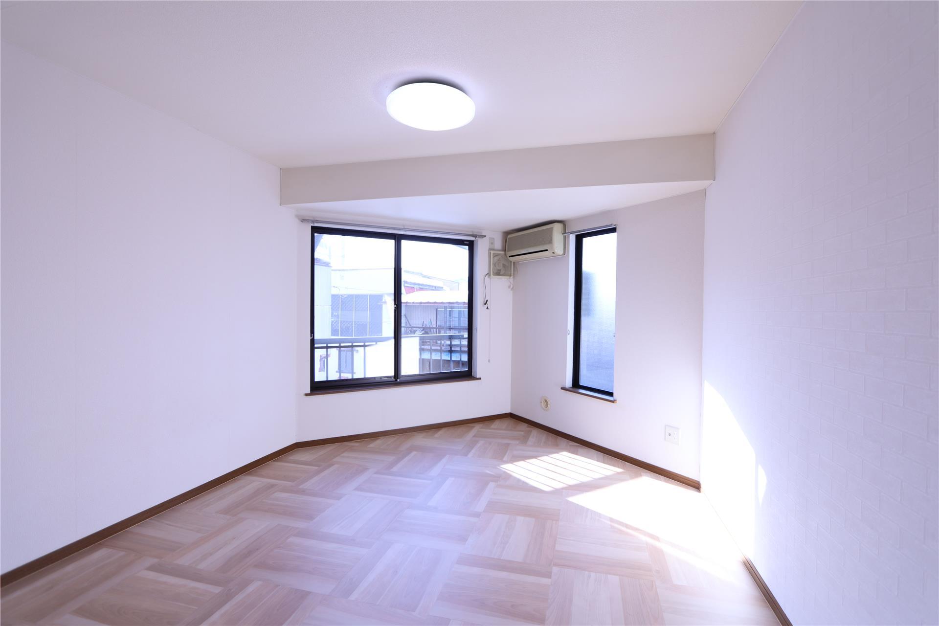 居室・リビング　2022年にエアコン交換済（写真は交換前）