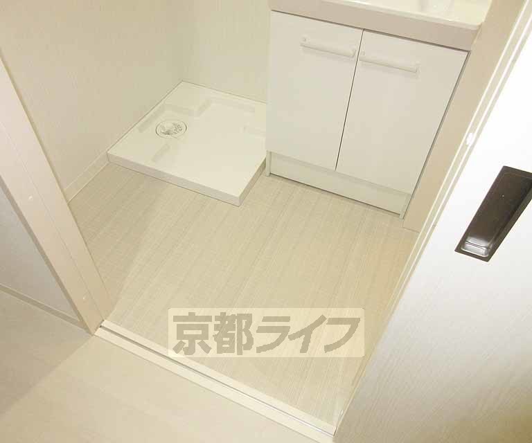 洗面設備　脱衣洗面所・