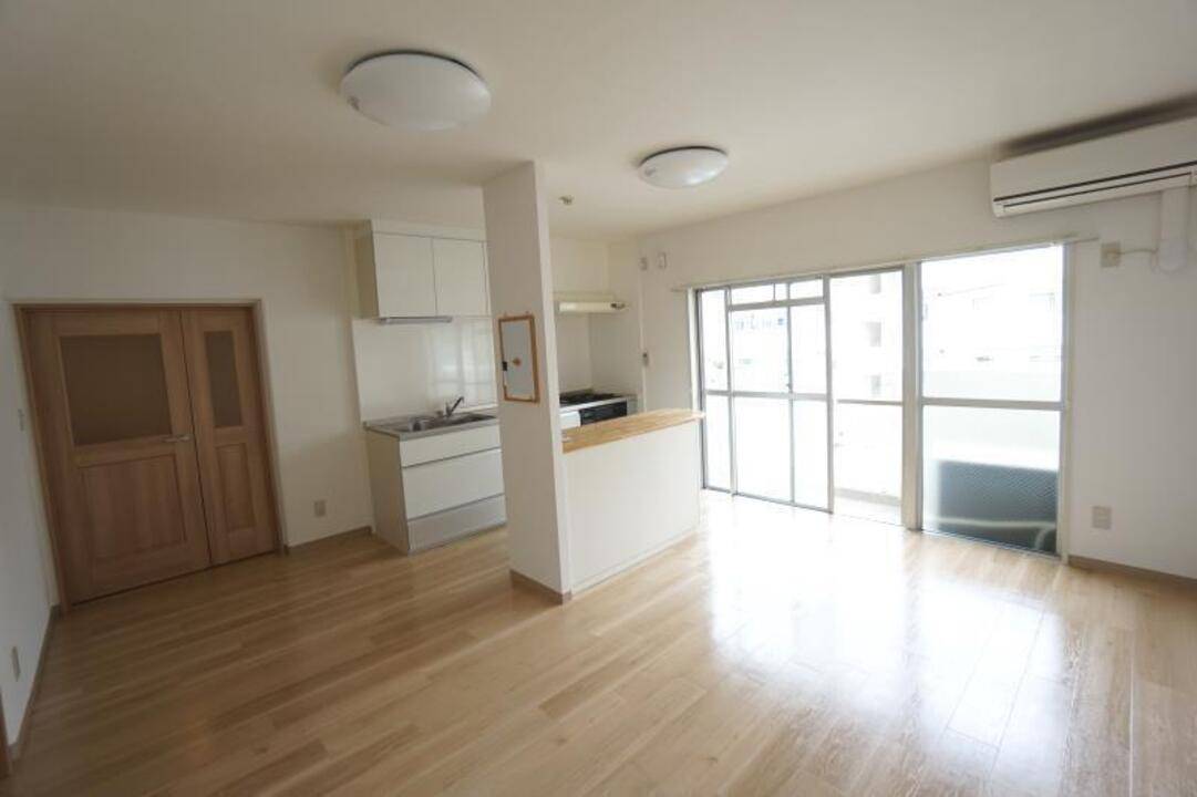 居室・リビング　リビング