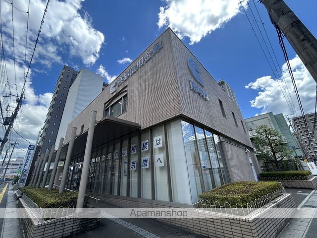 銀行　京都信用金庫南草津支店（銀行）まで46m