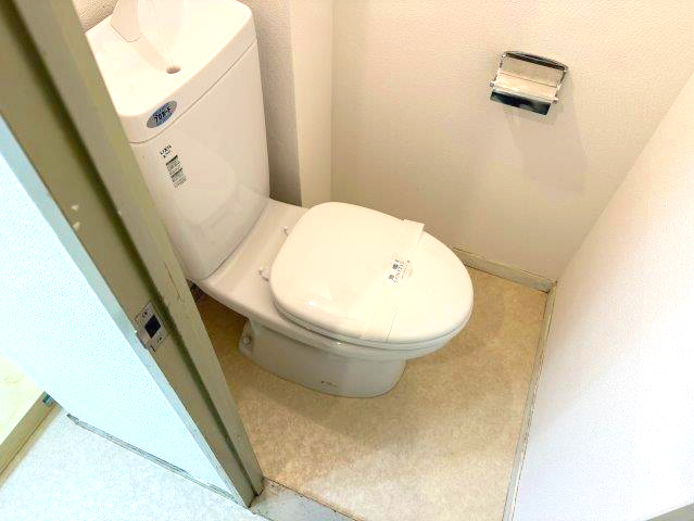 トイレ　コンパクトで使いやすいトイレです