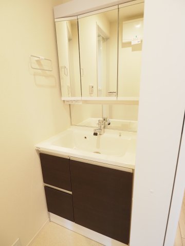 洗面設備　同物件別部屋参考写真