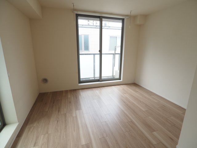 居室・リビング　同物件別部屋参考写真