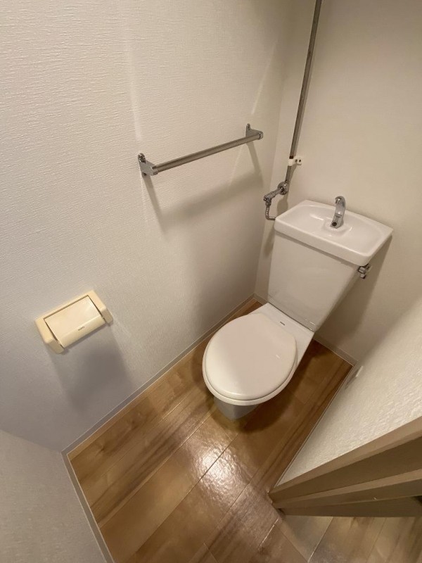 トイレ　トイレ