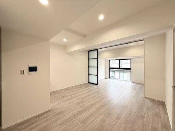 居室・リビング　ゆったり過ごせる居間です