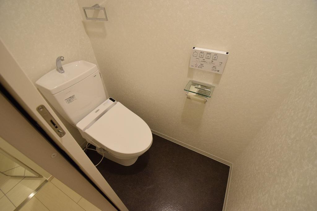 トイレ　シャワー付トイレ