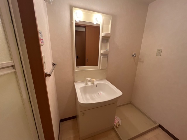 洗面設備　洗髪洗面化粧台