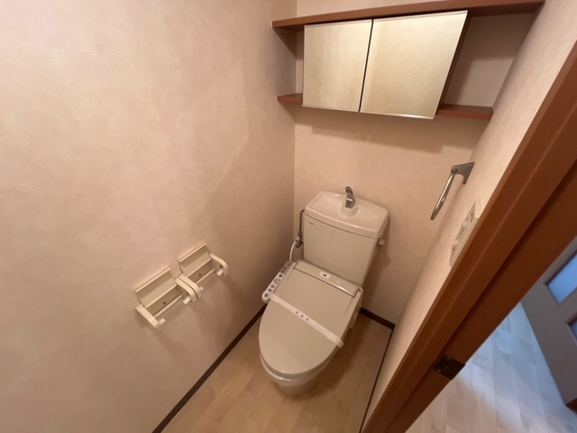 トイレ　シャワー付トイレ