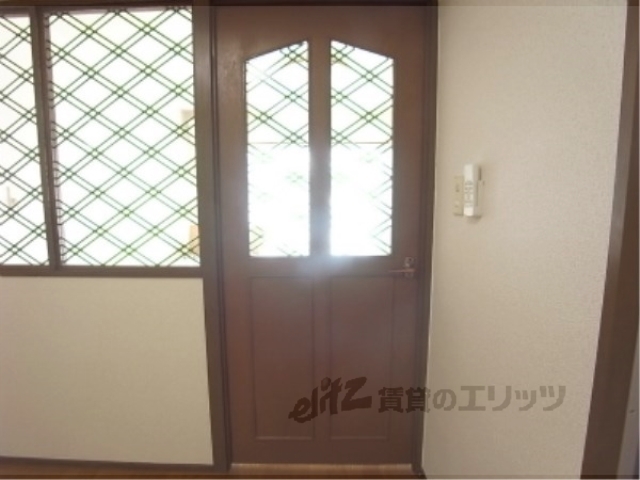 居室・リビング　ドア