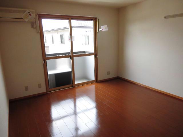 居室・リビング　同型別室