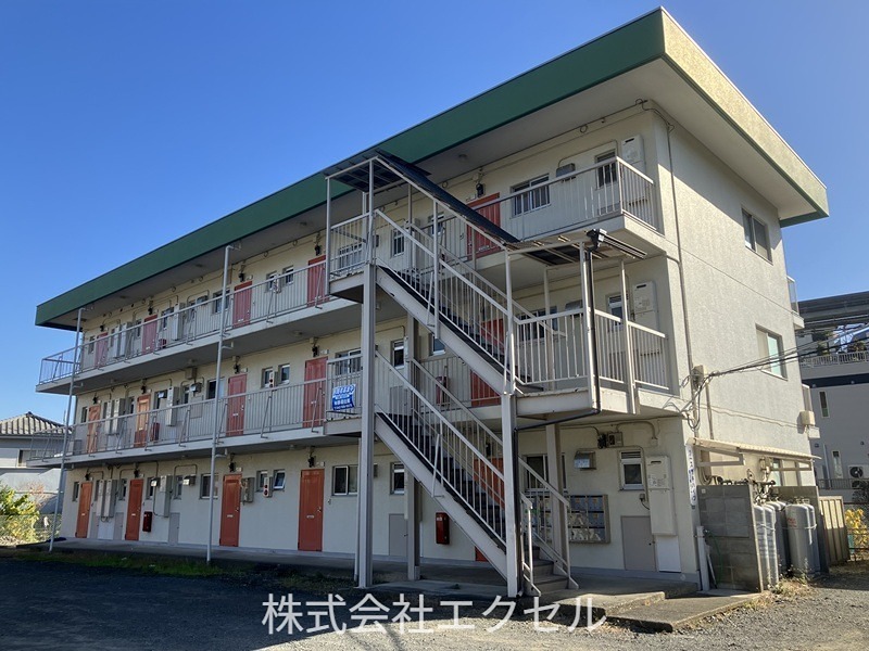 建物外観　多摩モノレール 程久保駅 徒歩約3分です。