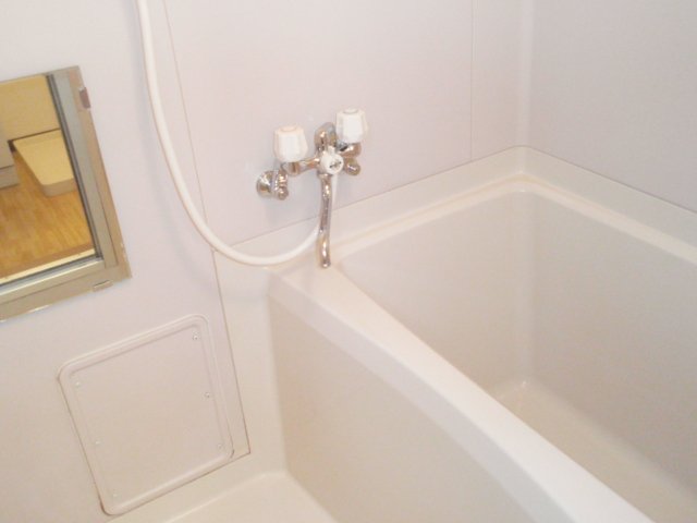 バス・シャワールーム　同物件別号室